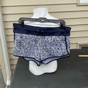 UPF 50+ Athleta Zimbabwe Kata Swim Short new sz large 2 back pockets Dolphin hem